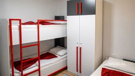 13.�UBE - �deal K�z Yurtlar� - 3 Ki�ilik Oda
