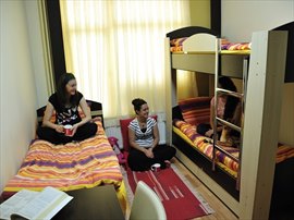 8. �UBE - �deal K�z ��renci Yurdu