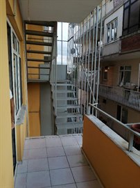 �zel Bulvar Erkek ��renci Yurdu - Yang�n Merdiveni