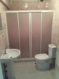 �zel Bulvar Erkek ��renci Yurdu - WC Banyo
