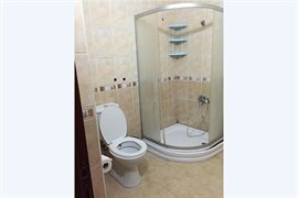 Can Erkek ��renci Apart