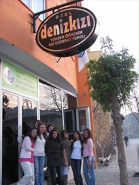 Deniz K�z� ��renci Yurdu