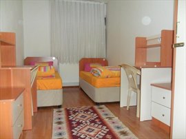 �zel I��kdemir K�z Yurdu