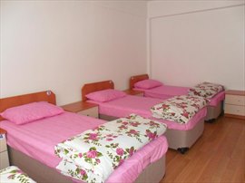 �zel I��kdemir K�z Yurdu