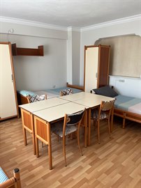 �zel Bornova Erkek ��renci Yurdu 4 Ki�ilik 1