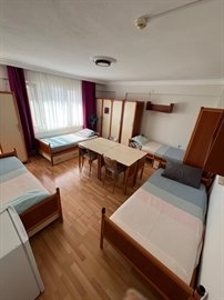 �zel Bornova Erkek ��renci Yurdu - 4 Ki�ilik 4