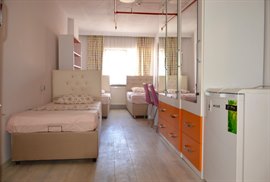 �zel H�sniye Cankan K�z Yurdu - 3 Ki�ilik Oda