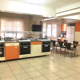 Manisa Ilg�n Bayan Apart Yurt