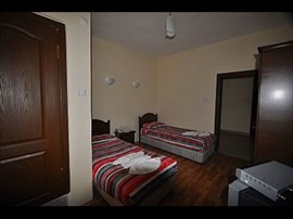 �zel �rg�p K�z ��renci Yurdu