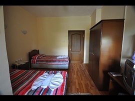 �zel �rg�p K�z ��renci Yurdu