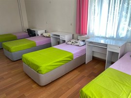 Bornova Villa K�z Yurdu