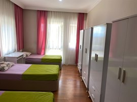 Bornova Villa K�z Yurdu