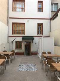 Sabiha Han�m - Vezneciler Erkek ��renci Yurdu