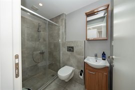 Academic House Kadky nci Kz renci Yurdu