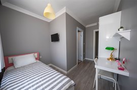 Academic House Kadky nci Kz renci Yurdu