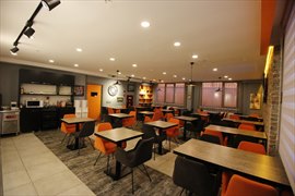 �zel Sandal K�z ��renci Yurdu