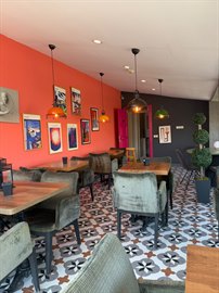 �zel Sandal K�z ��renci Yurdu - Teras Cafe