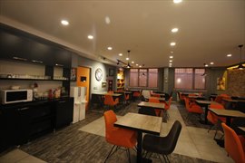 �zel Sandal K�z ��renci Yurdu