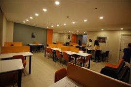 �zel Sandal K�z ��renci Yurdu