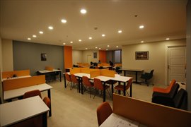 �zel Sandal K�z ��renci Yurdu