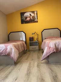 �zel Sandal K�z ��renci Yurdu