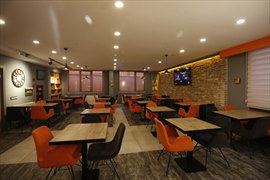 �zel Sandal K�z ��renci Yurdu