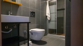 Doruk Erkek ��renci Yurdu - WC