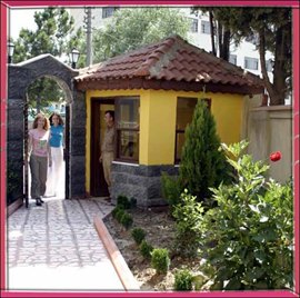 Ak�a K�z ��renci Yurdu