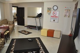 Ak�a K�z ��renci Yurdu