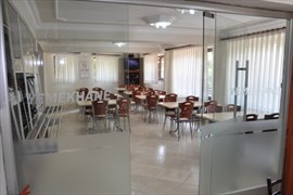 Ak�a K�z ��renci Yurdu