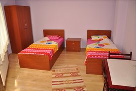 Ak�a K�z ��renci Yurdu