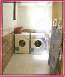 Ak�a K�z ��renci Yurdu