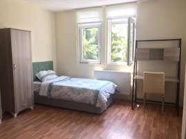 Emin Angn Erkek renci Yurdu