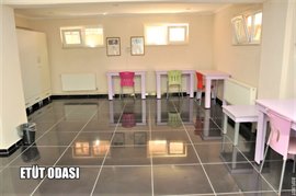 Nar �i�e�i K�z Yurdu - Et�t Odas�
