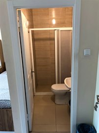 �zel Evin Erkek Yurdu - 3 Ki�ilik Banyolu Oda
