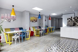 Campucity Kad�k�y K�z ��renci Yurdu