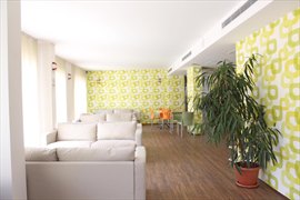 Rengarenk renci Yurdu