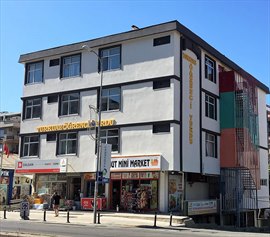 Turkuaz renci Yurtlar Maltepe Erkek ubesi