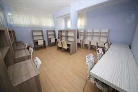 Turkuaz renci Yurtlar Maltepe Erkek ubesi
