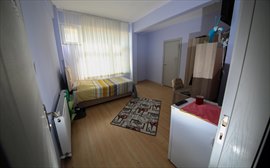 Turkuaz renci Yurtlar Maltepe Erkek ubesi