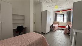 Alkn Kz renci Yurdu - Emek - 3 Kiilik Oda