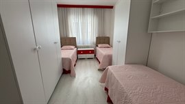 Alkn Kz renci Yurdu - Emek - 3 Kiilik Oda