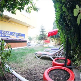 Alkn Kz renci Yurdu - Emek