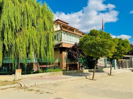 Alt�noluk Erkek ��renci Yurdu