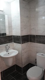Akk�pr� Erkek ��renci Yurdu - Tuvalet