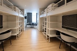 Rafine K�z Yurdu - 4 Ki�ilik Oda