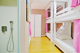 Campucity Mecidiyek�y K�z ��renci Yurdu