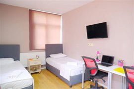 Campucity Mecidiyek�y K�z ��renci Yurdu