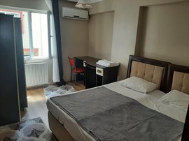 Menek�e Erkek ��renci Evi