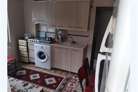 Menek�e Erkek ��renci Evi